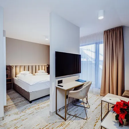 Five Seasons Three Aparthotel Aparthotel *